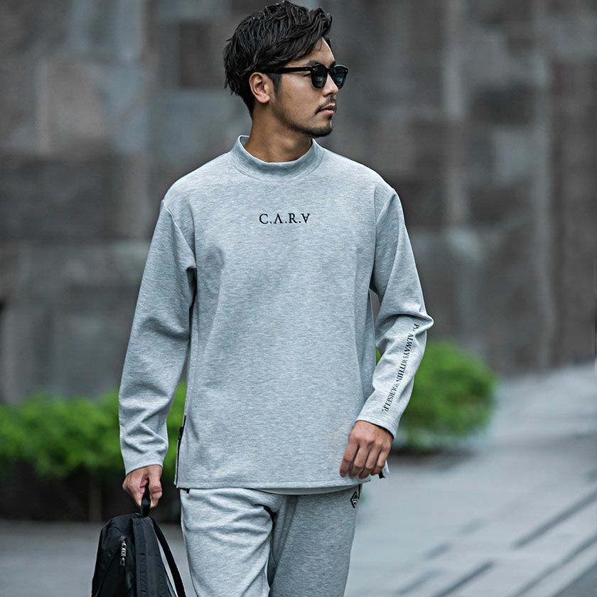 C.V.R.A【シーブイアールエー】別注ロゴ刺繍入りモックネック