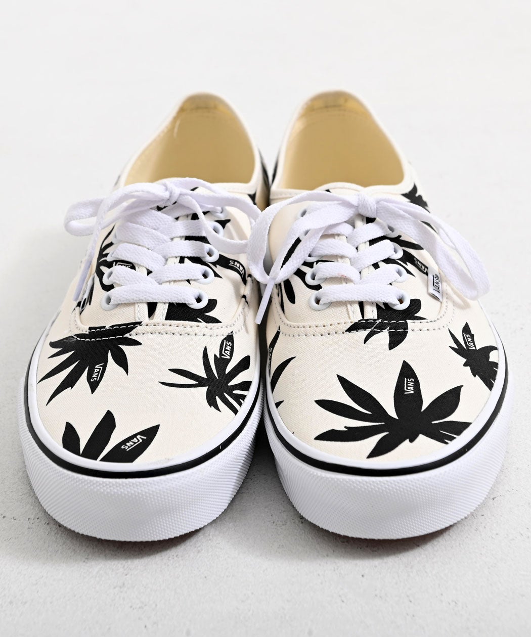 VANS【バンズ】Authentic Archive MARSHMALLOW/BLACK/全1色 | SILVER