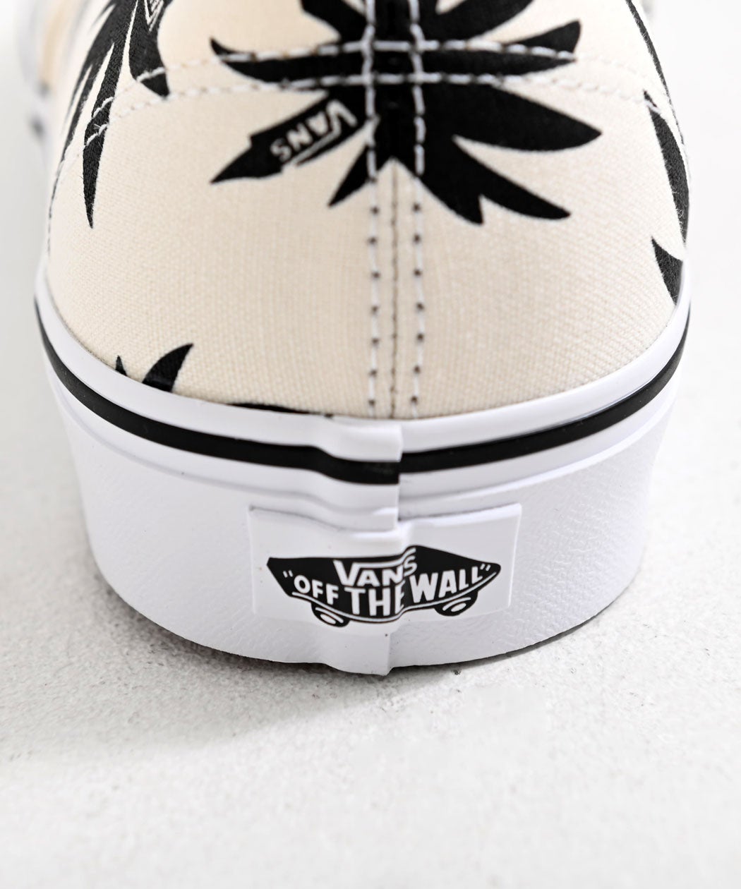 VANS【バンズ】Authentic Archive MARSHMALLOW/BLACK/全1色 | SILVER