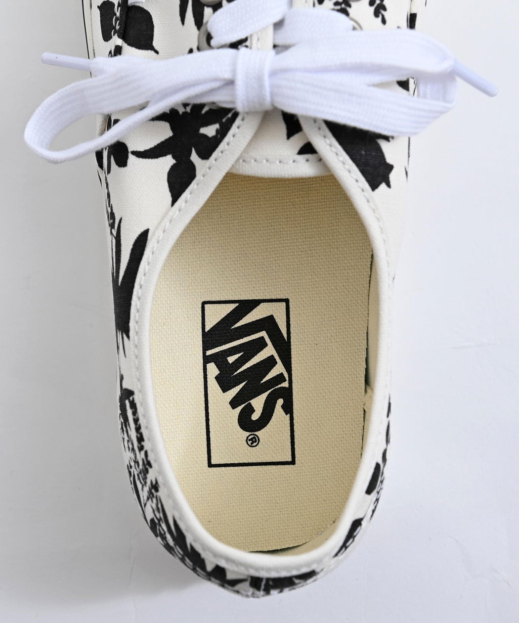 VANS【バンズ】Authentic Archive Black/全1色 | SILVER BULLET