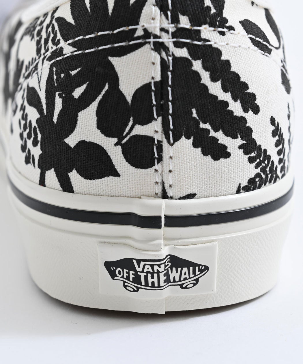 VANS【バンズ】Authentic Archive Black/全1色 | SILVER BULLET